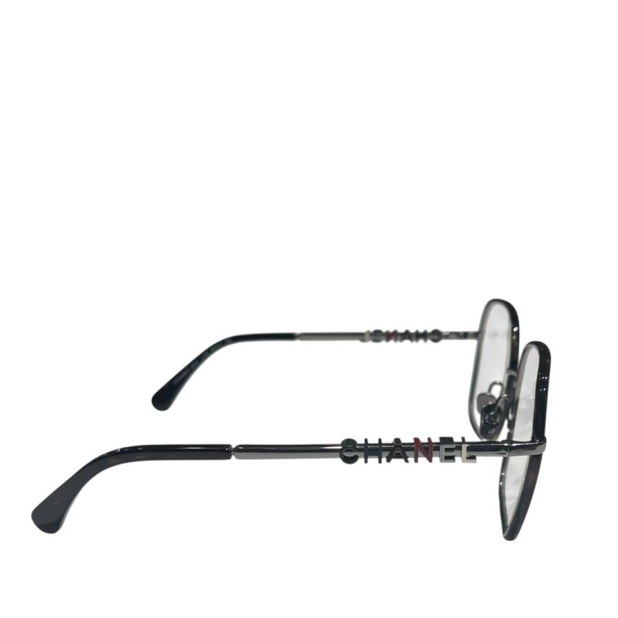 【値下げ】CHANEL 24SS スクエア シェイプ オプティカル サングラス CH2215 ブラウン (NAMBAなんなん店)の画像