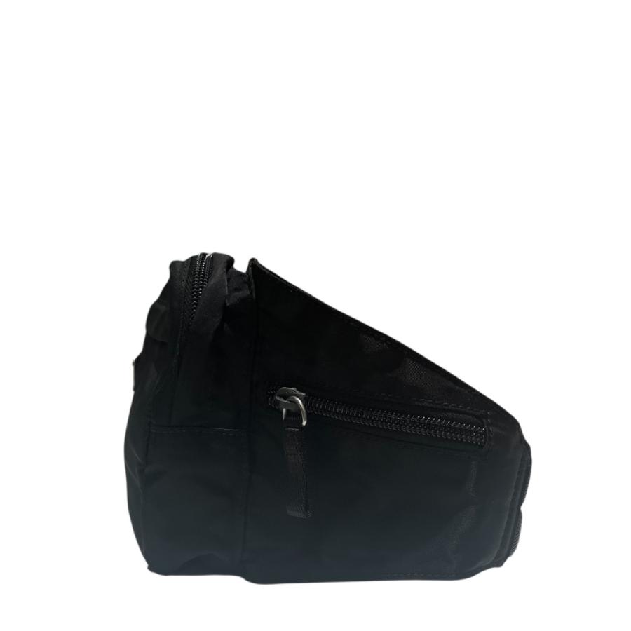 【美品】プラダ ボディバッグ ナイロン レザー 三角ロゴ ブラック V210 PRADA（プラダ） 三角ロゴ ボディバック V210 ブラック : カインドオル