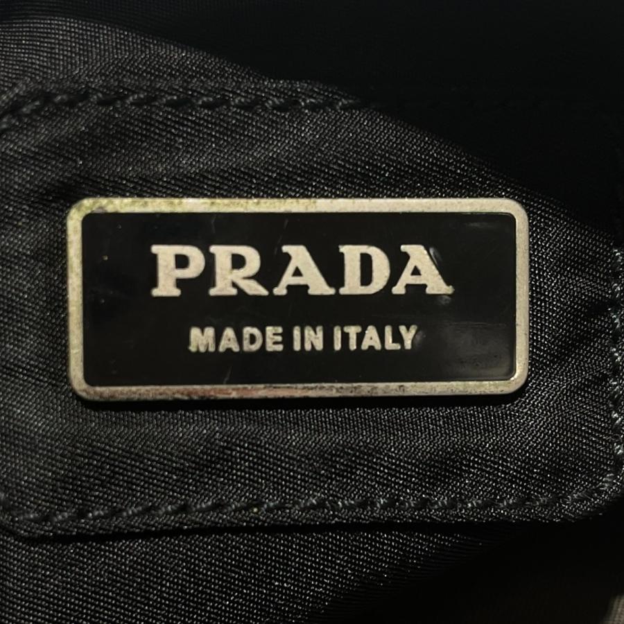 PRADA（プラダ） 三角ロゴ ボディバック V210 ブラック : カインドオル