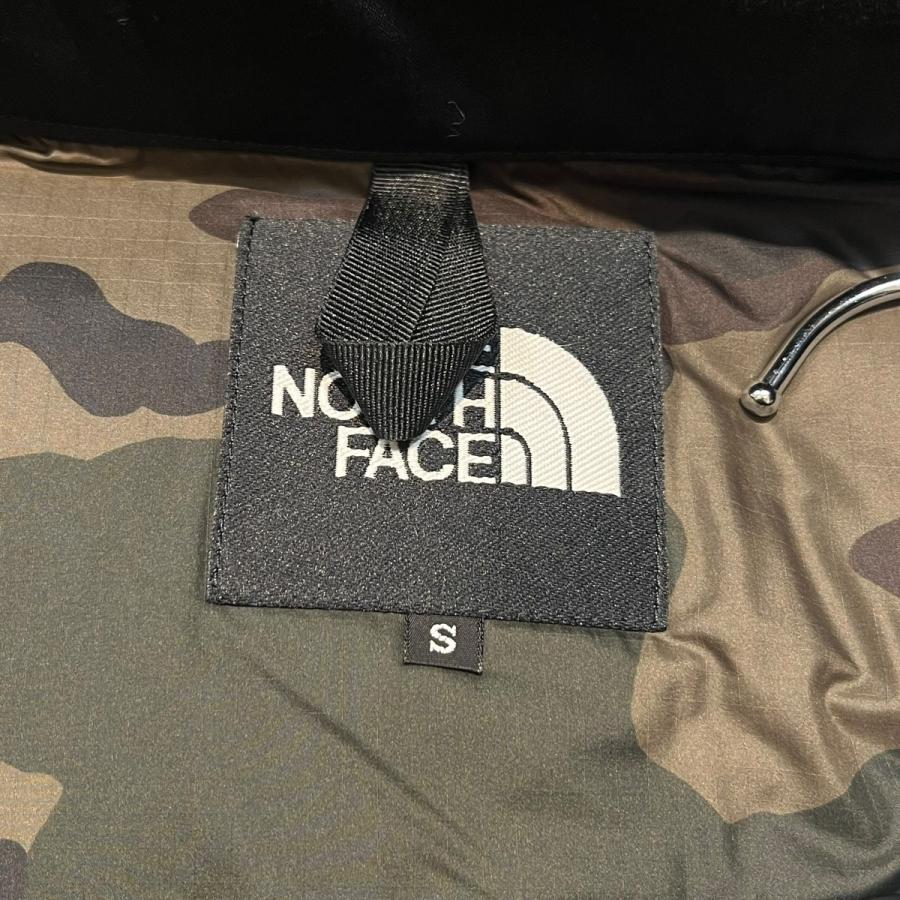 THE NORTH FACE（ザ ノースフェイス） 裏地迷彩柄 ダウンジャケット