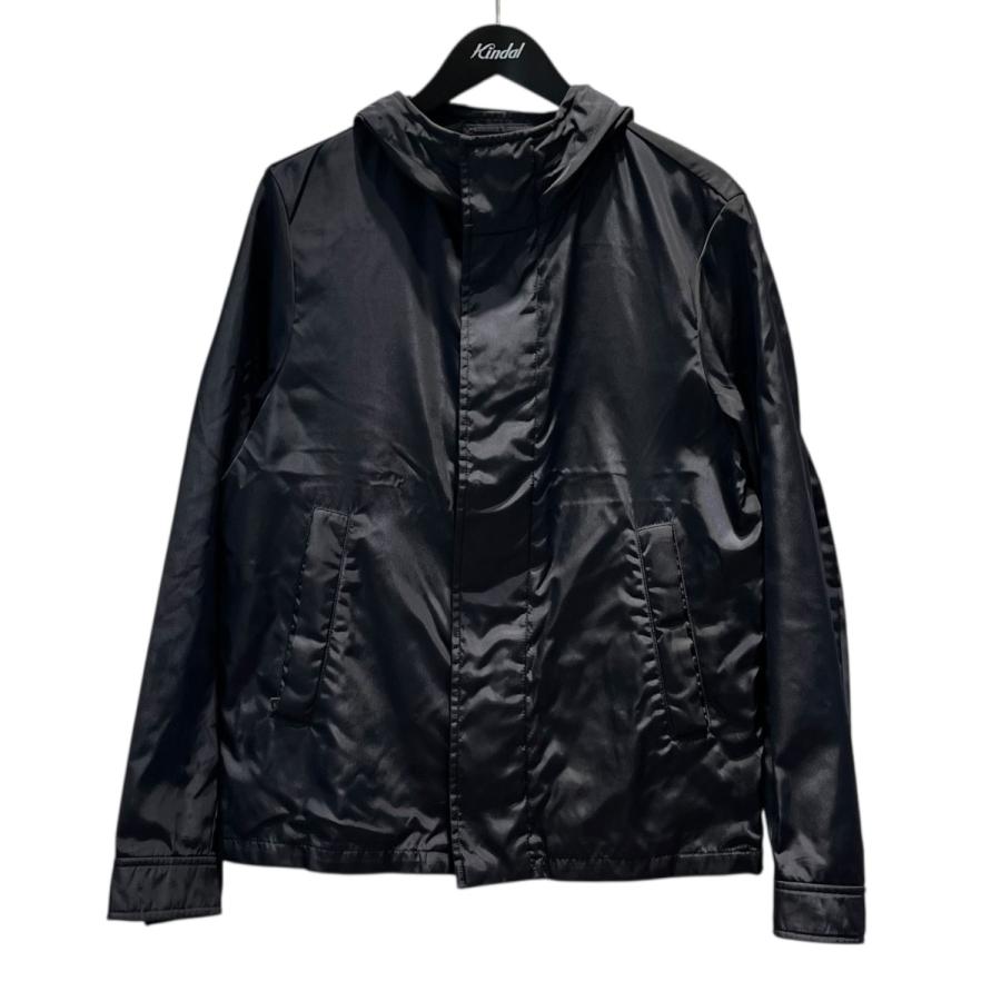 本物 ルックブック掲載 美品 プラダ ギャザー ナイロン ジャケット 黒 本物 ルックブック掲載 美品 プラダ ギャザー ナイロン ジャケット 38
