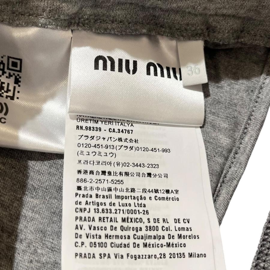 miu miu（ミュウミュウ） □ ロゴデザイン スタッズスウェットショート