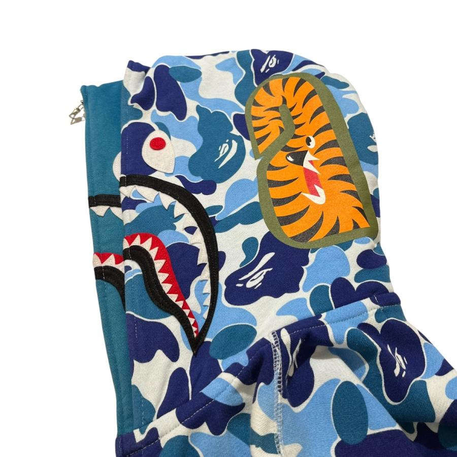 A BATHING APE（アベイシングエイプ） A BATHING APE CAMO SHARK