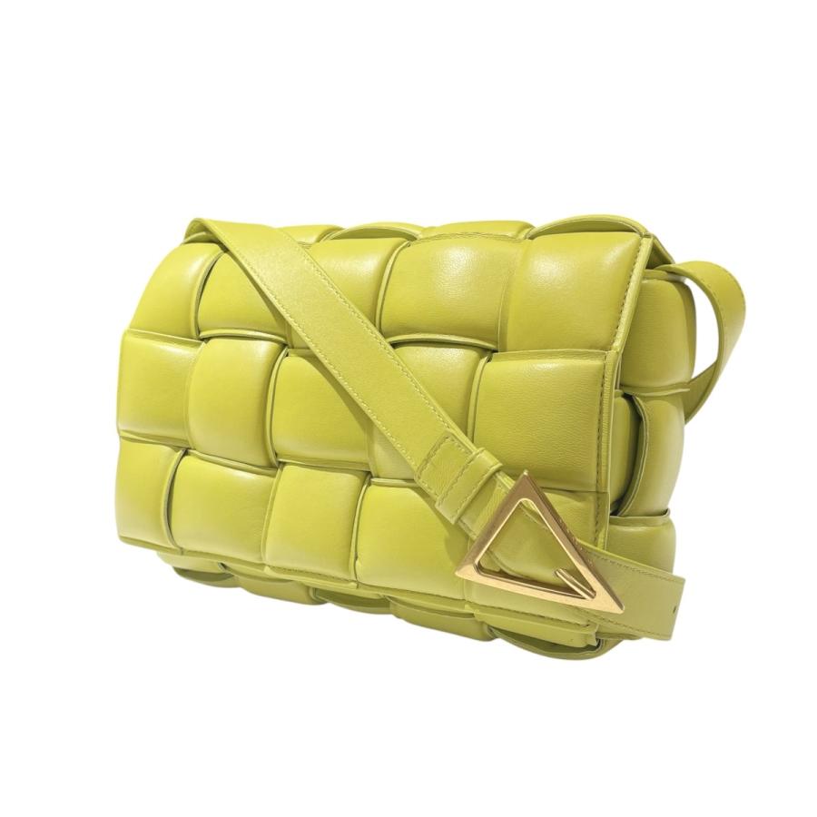 新品同様 ボッテガヴェネタ マキシイントレチャート パデッド ショルダーバッグ BOTTEGA VENETA（ボッテガ・ヴェネタ） 【値下げ】BOTTEGA VENETA