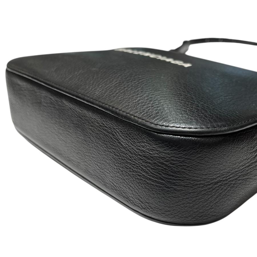 BALENCIAGA（バレンシアガ） BALENCIAGA SMALL CAMERA BAG 608654