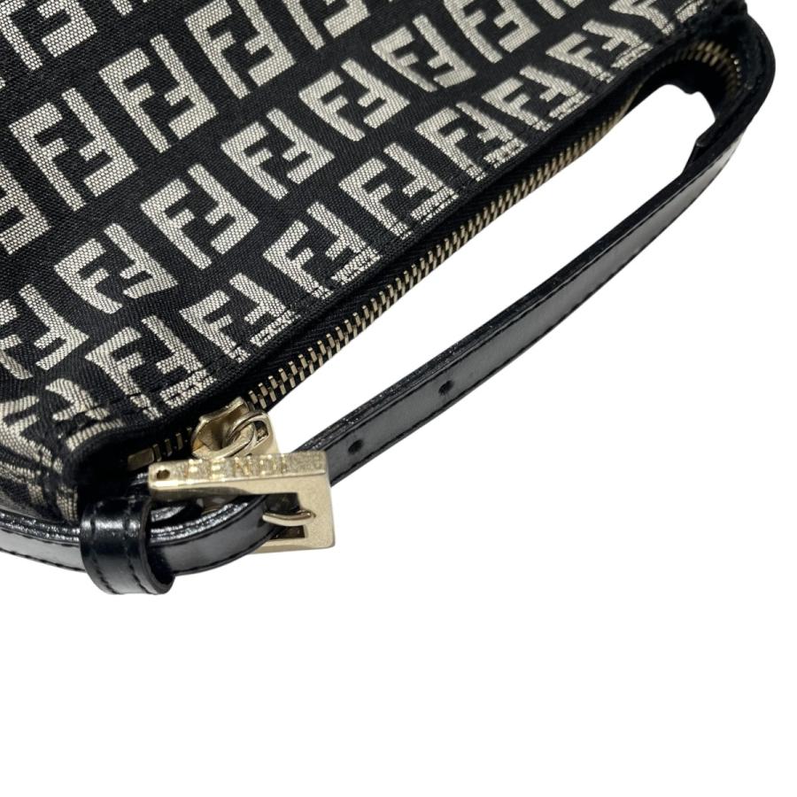 FENDI（フェンディ） ズッキーノ柄 アクセサリーポーチ ハンドバッグ