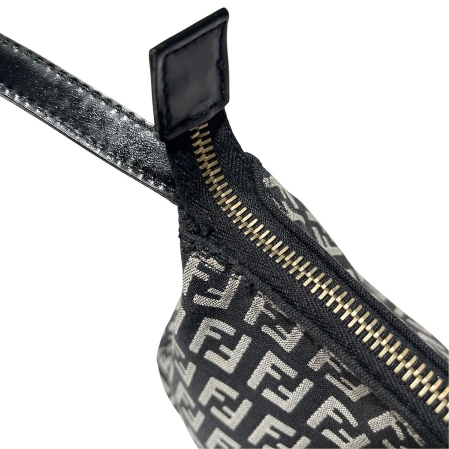FENDI（フェンディ） ズッキーノ柄 アクセサリーポーチ ハンドバッグ