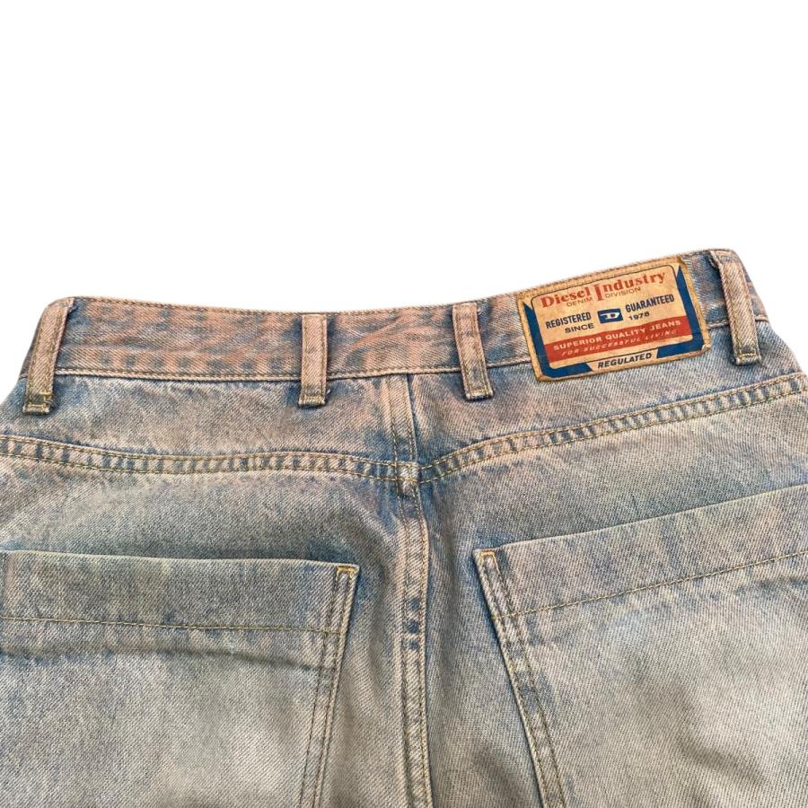 DIESEL ディーゼル D-SIRE-CARGO-D デニムパンツ 0KIAI DIESEL ディーゼル D-SIRE-CARGO-D デニムパンツ 0KIAI