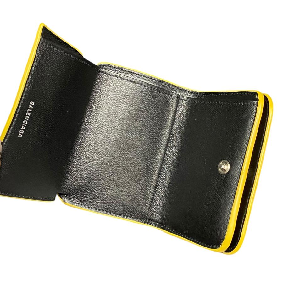 期間限定お値下げ中！バレンシアガ　財布 BALENCIAGA（バレンシアガ） 並行輸入 2つ折り財布 キャッシュ 650871