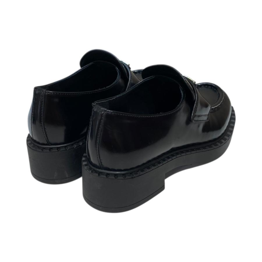 PRADA（プラダ） チョコレートローファー トライアングルロゴ 1D246M