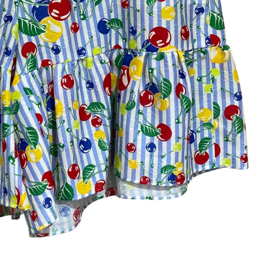 【レア 美品】GUCCI グッチ チェリー柄 ストライプ ショートパンツ 38 GUCCI（グッチ） 【値下げ】GUCCI チェリーストライプショートパンツ