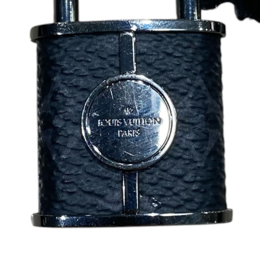 LOUIS VUITTON（ルイ・ヴィトン） LOUIS VUITTON M00967 キーホルダー