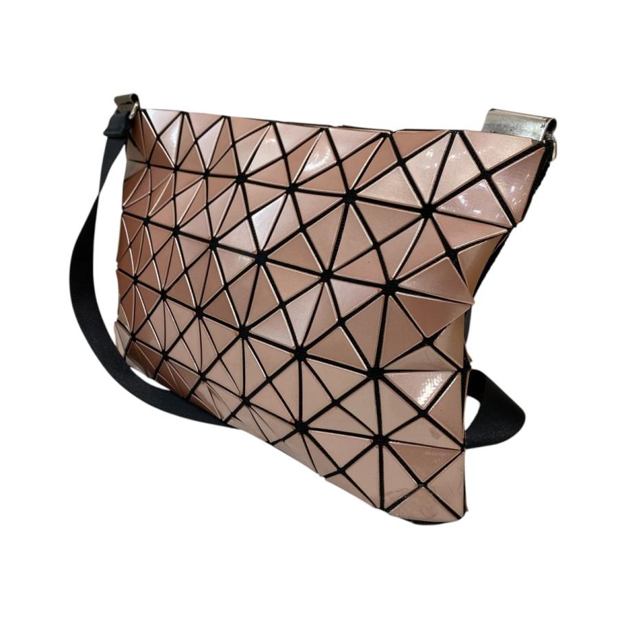 BAO ISSEY MIYAKE バオバオイッセイミヤケ ショルダーバッグ ピンク