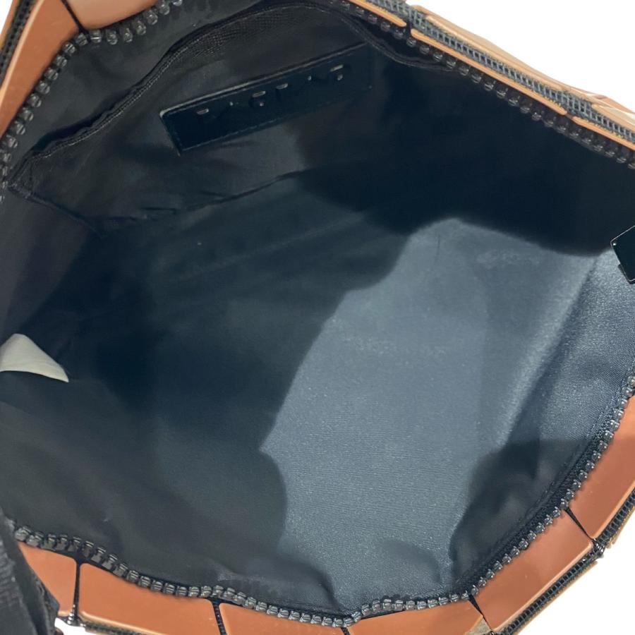 BAO ISSEY MIYAKE バオバオイッセイミヤケ ショルダーバッグ ピンク