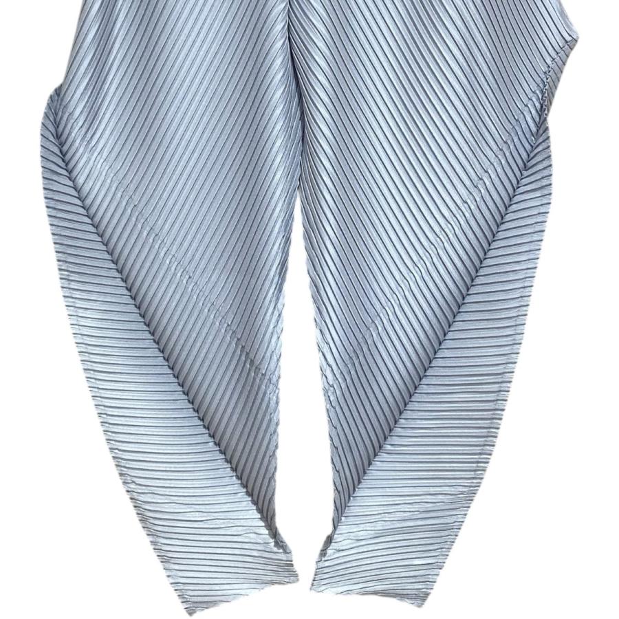 超希少✨美品 イッセイミヤケ 立体プリーツパンツ パッチワーク スリット グレー ISSEY MIYAKE（イッセイミヤケ） プリーツパンツ IM53FF130 グレー