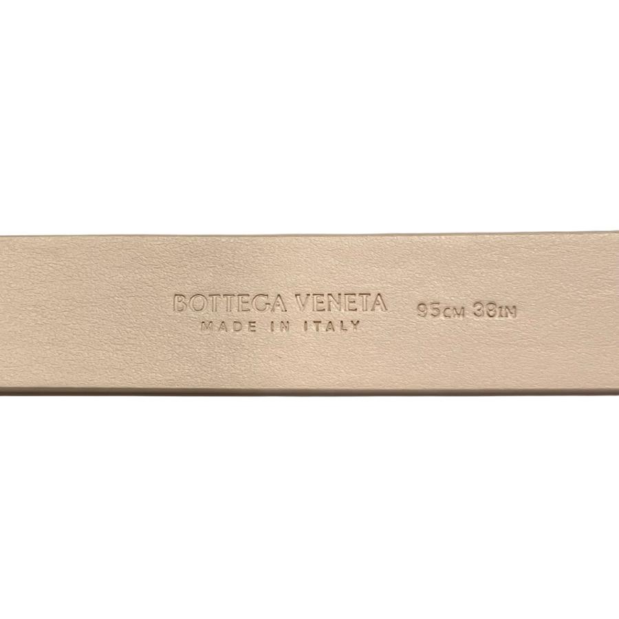 BOTTEGA VENETA（ボッテガ・ヴェネタ） トライアングルバックルベルト