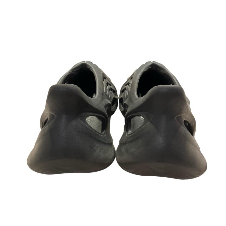 adidas（アディダス） adidas YEEZY Foam Runner Onyx サンダル