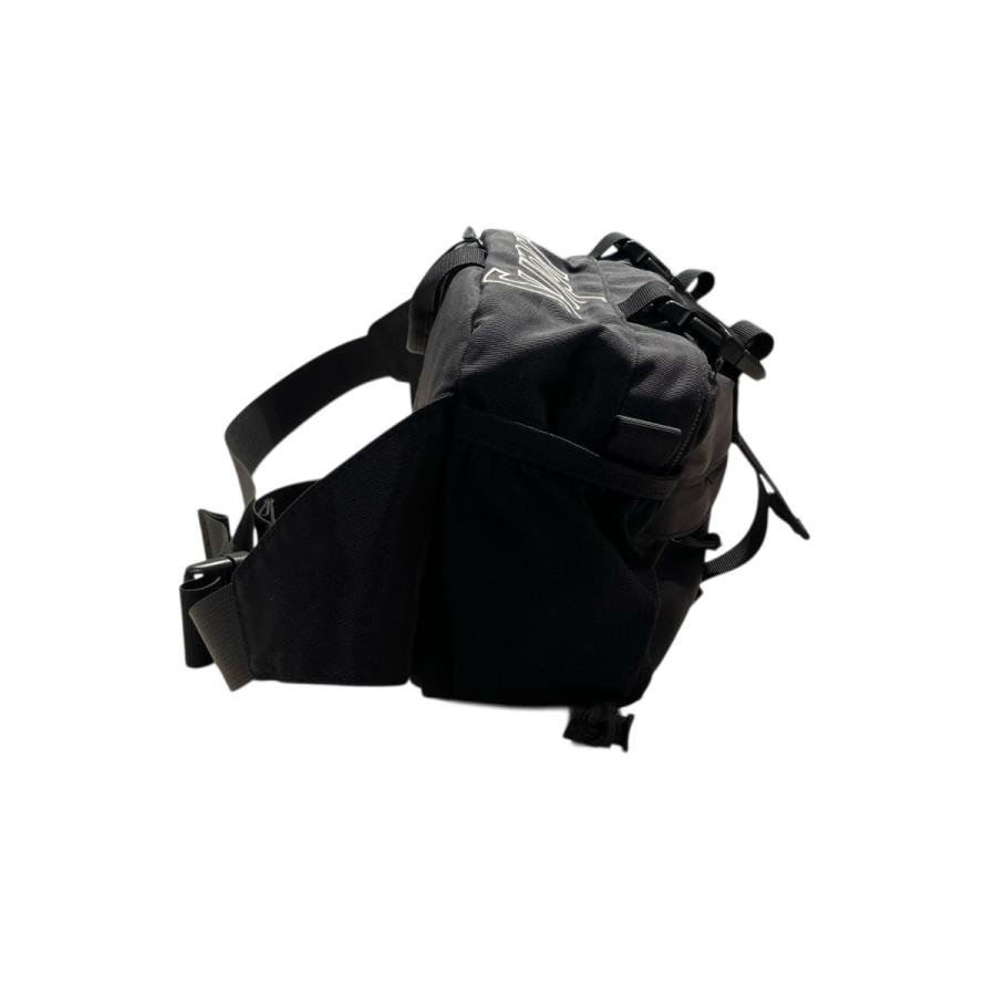 美品　19AW Supreme シュプリーム ウエストバッグ　ブラック Supreme（シュプリーム） Supreme 19AW waist bag ウエストバッグ