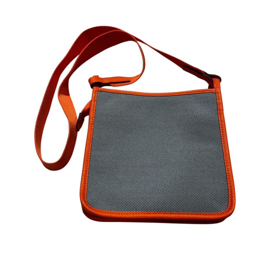 Longchamp ショルダーバッグ ❤️美品 LONGCHAMP（ロンシャン） ショルダーバッグ ブルー×オレンジ サイズ