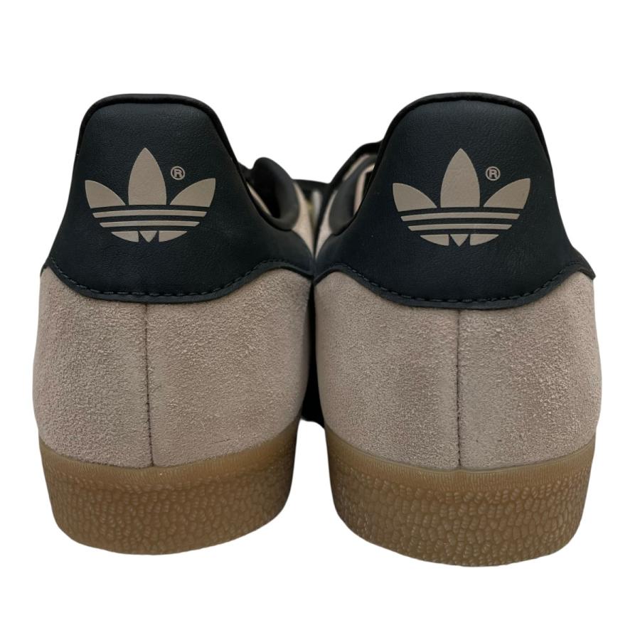 国内完売 大人気✨新品 アディダス ガゼル ベージュ系 IG6199 26.5 adidas（アディダス） 【値下げ】adidas GAZELLE ガゼル スニーカー