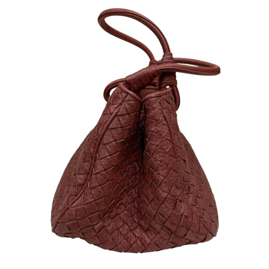 BOTTEGA VENETA（ボッテガ・ヴェネタ） イントレチャート レザー