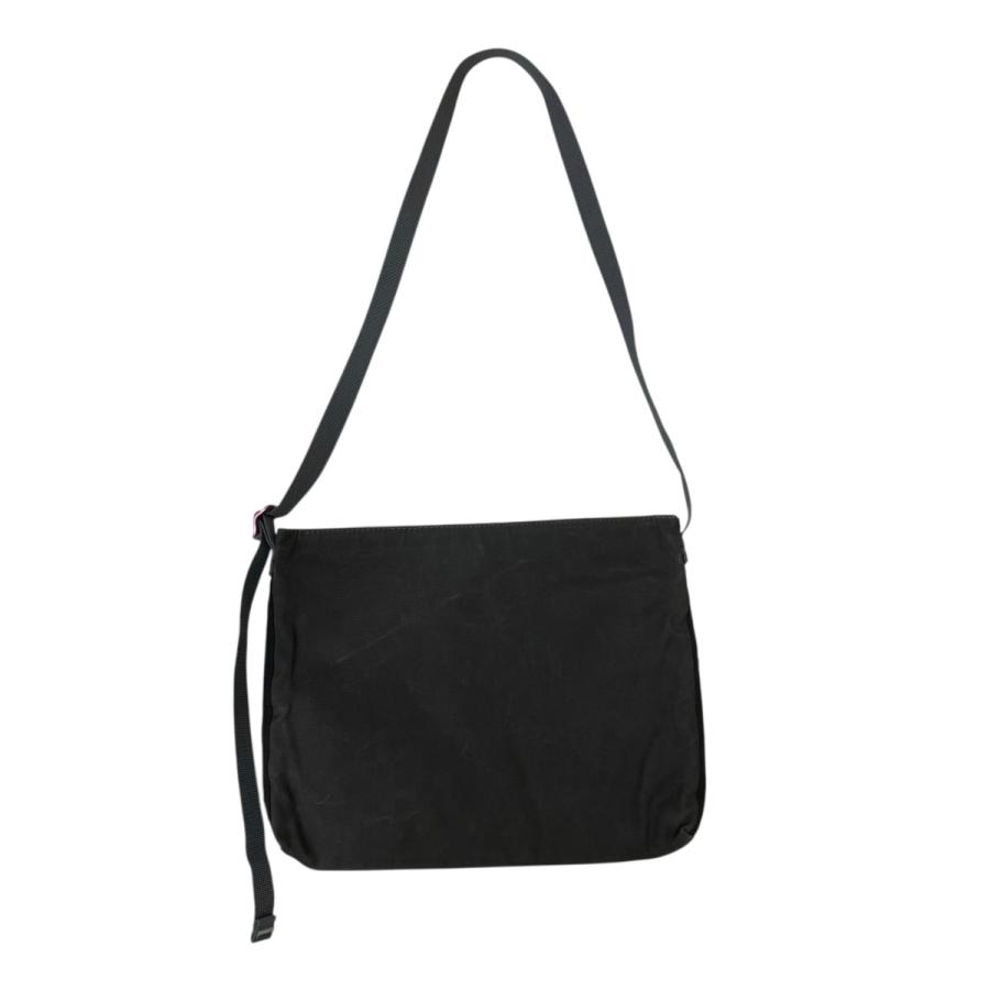 Acne Studios（アクネ ストゥディオズ） クロスボディバッグ