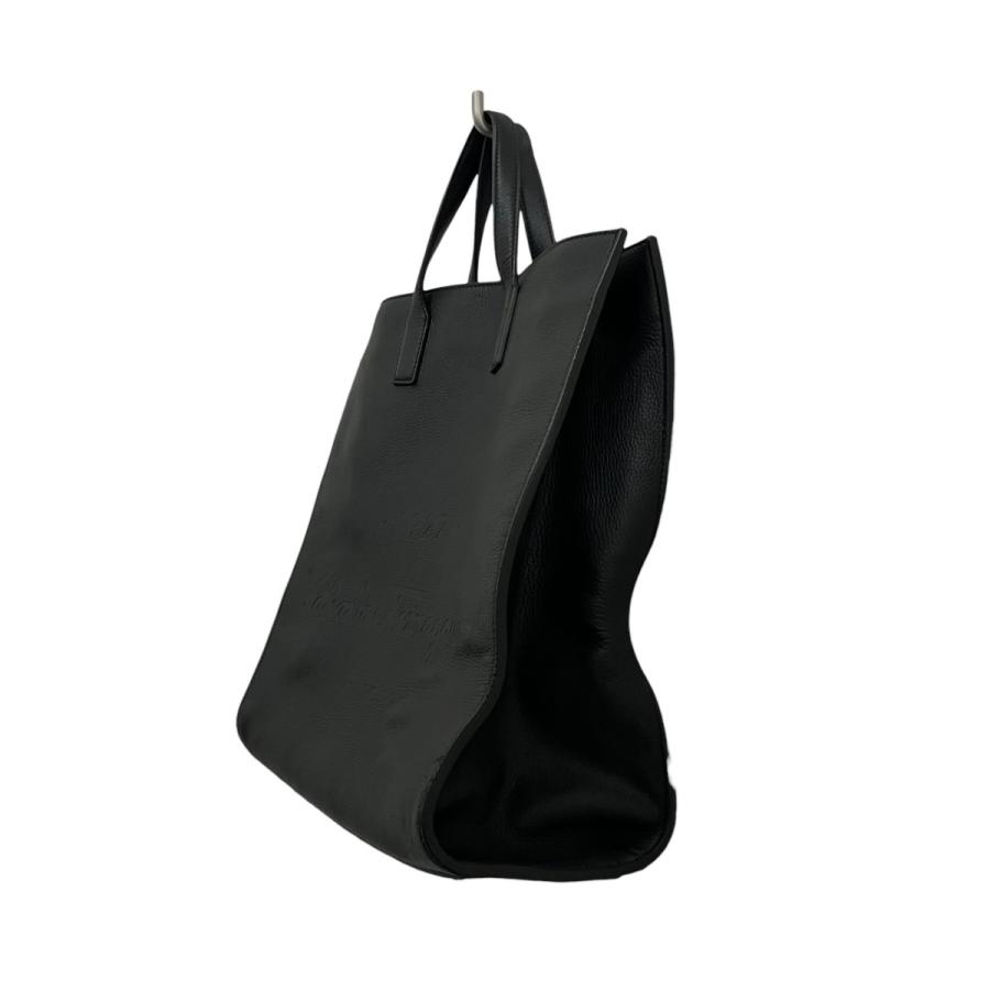 Salvatore Ferragamo ブラック トートバッグ FERRAGAMO（フェラガモ） 【値下げ】Salvatore Ferragamo レザー