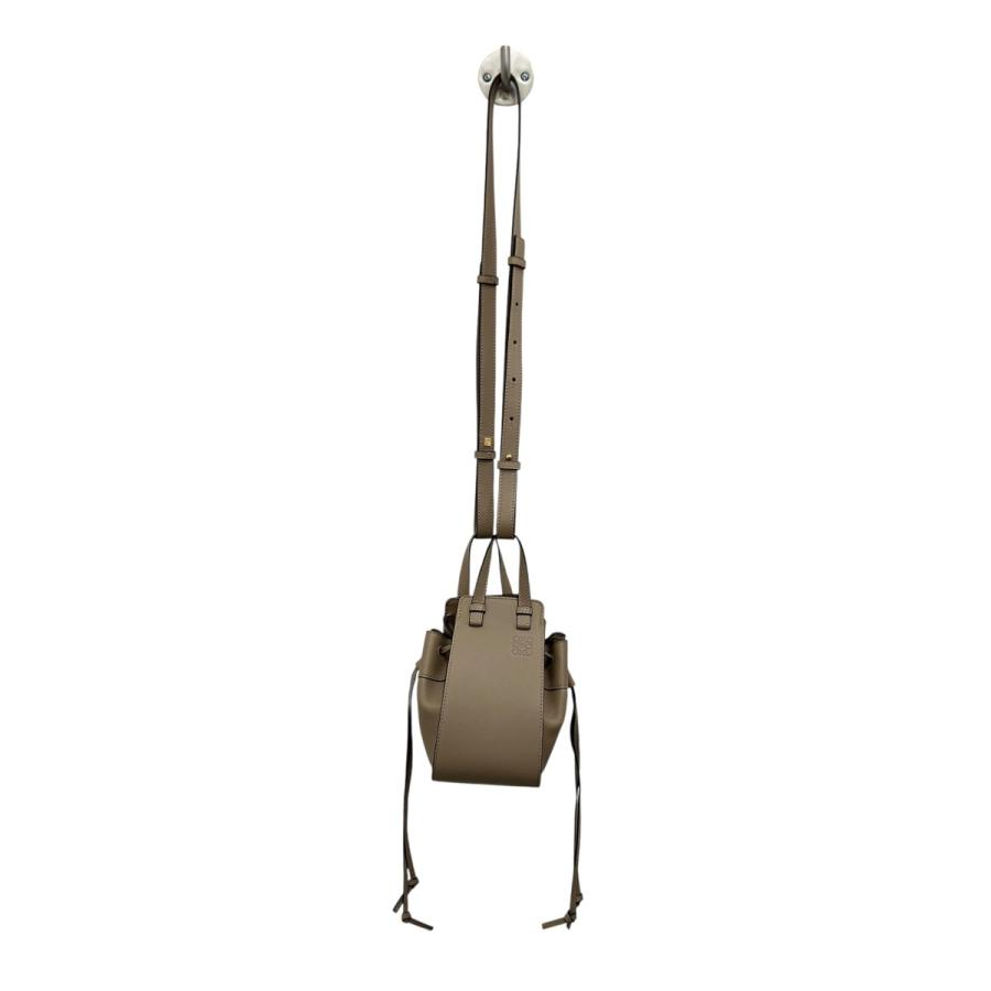 再値下げ‼️ロエベ　ハンモック ドローストリング バッグ ミニ LOEWE（ロエベ） ハンモックドローストリングミニバッグ サンド