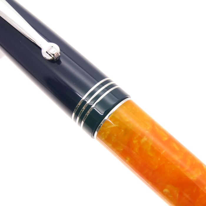 美品レオナルド限定万年筆トラモント