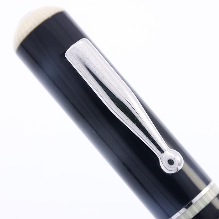 DELTA ヴィア ベネット ブラック 万年筆 14Kデルタ 万年筆 ヴィア