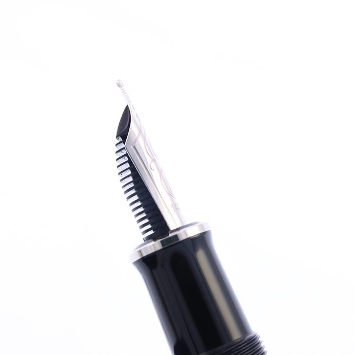 Pelikan（ペリカン） 万年筆 スーベレーン M605 ブラックストライプ M