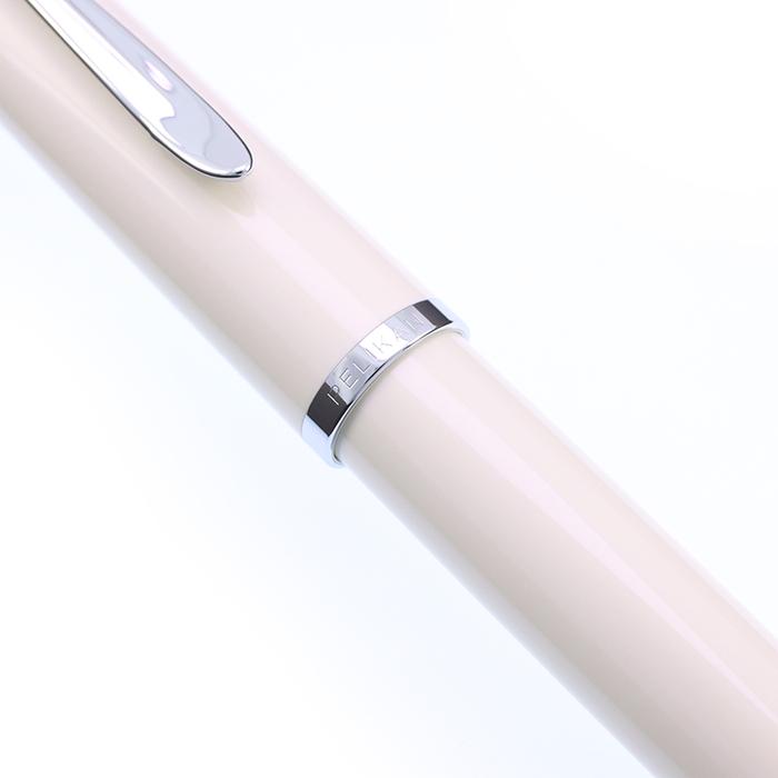 Pelikan（筆記具） 万年筆 ペリカン クラシック M205 ホワイト M