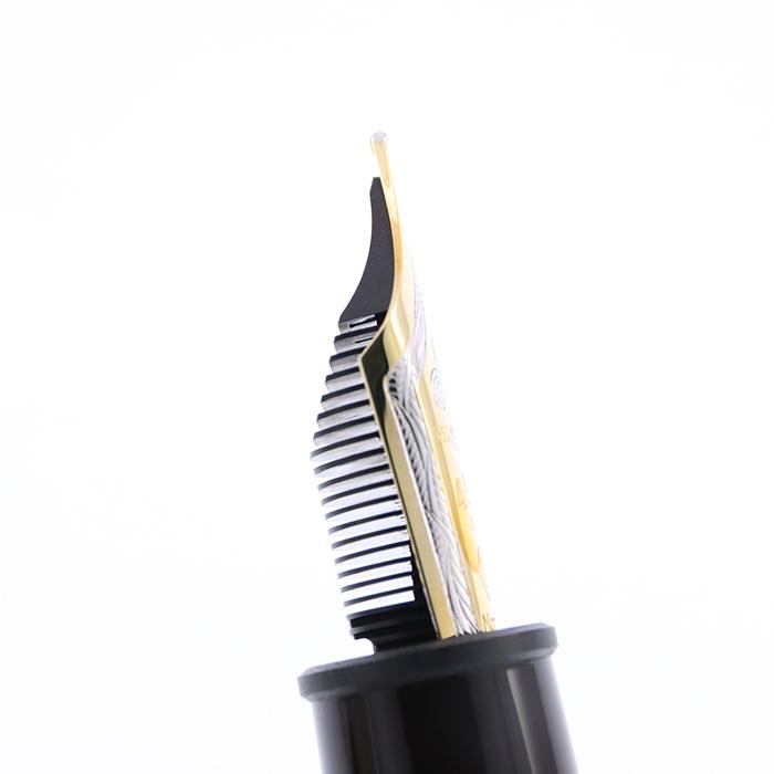 モンブラン 万年筆 作家シリーズ1996 アレキサンドル デュマ  字幅M 詳細ページ | 万年筆 ボールペンなど高級筆記具の販売・買取