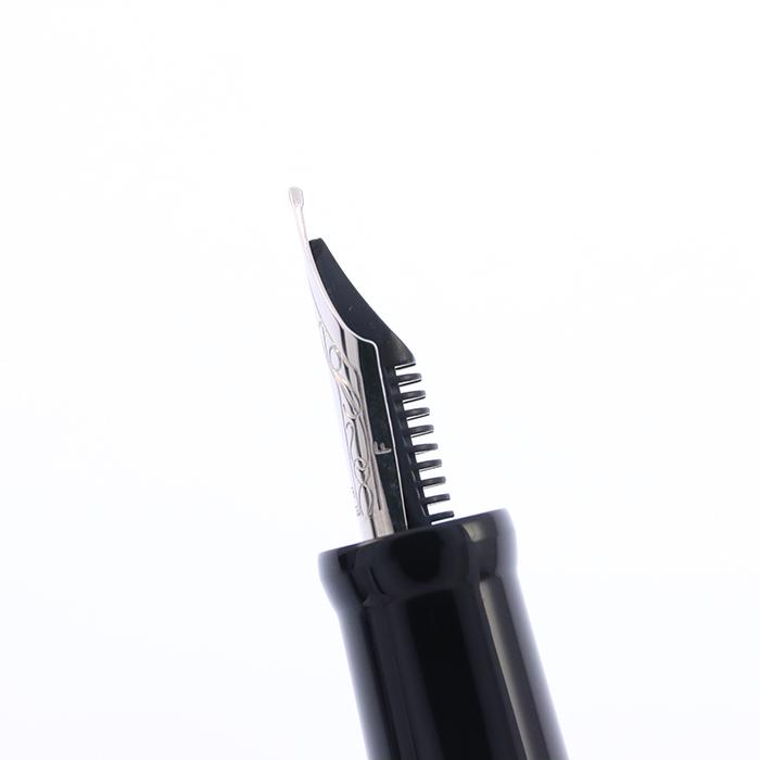 デルタ 万年筆 ドルチェビータ スリム F 中古-並品 SAS対象 : KINGDOM