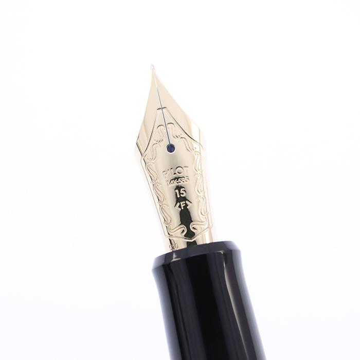 PILOT（パイロット） 万年筆 カスタム743 ブラック 細字 中古-美