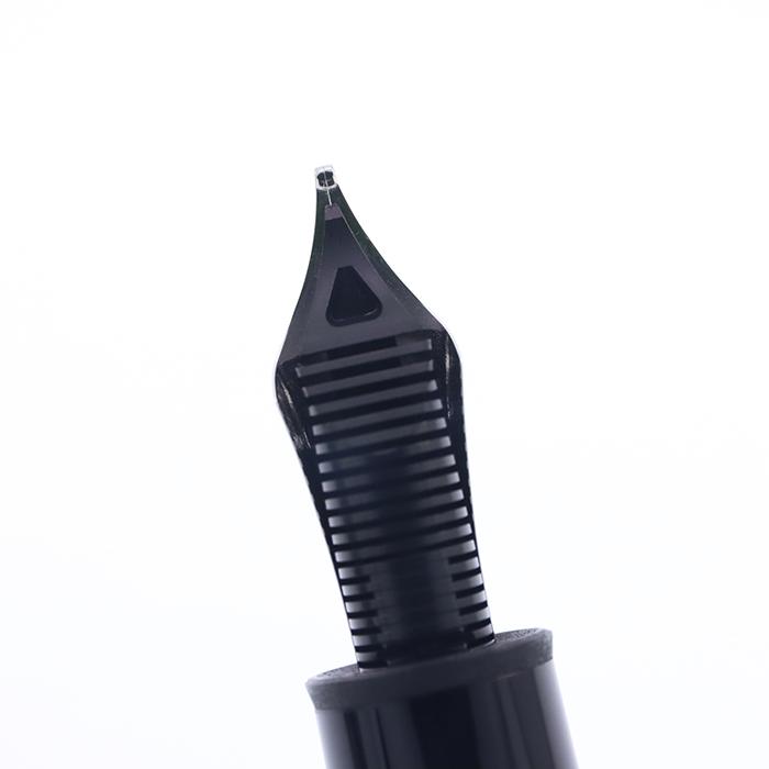 MONTBLANC（モンブラン） 万年筆 マイスターシュテュック プラチナ