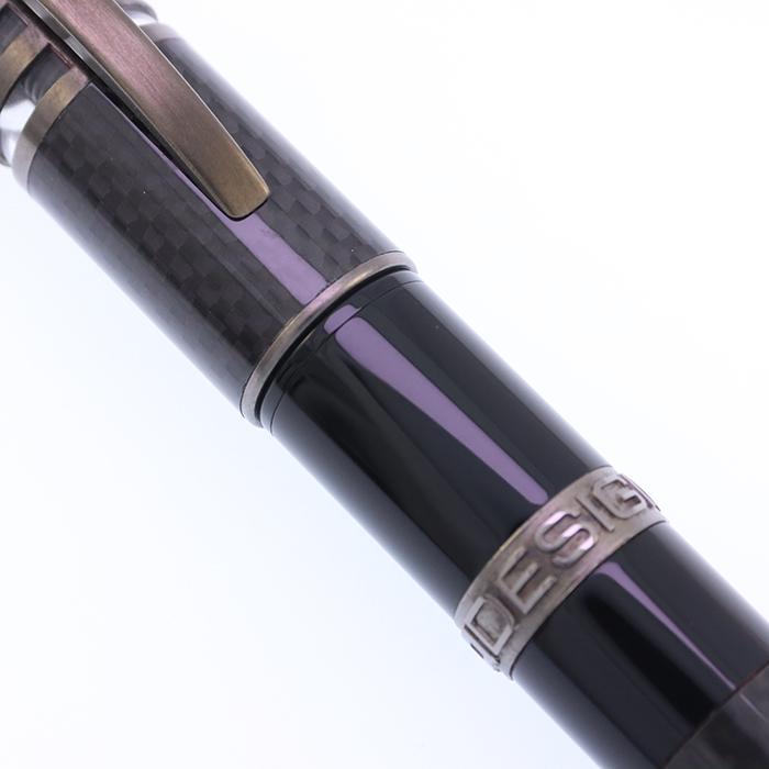 未使用　デルタ モモデザイン カーボン 万年筆 Delta Momo 中古)DELTA デルタ 万年筆 MOMO DESIGN モモデザイン 創業30周年