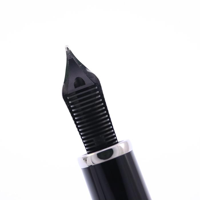 MONTBLANC（モンブラン） 万年筆 作家シリーズ2004 フランツ・カフカ M