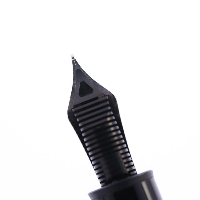 MONTBLANC（モンブラン） 万年筆 マイスターシュテュック プラチナ