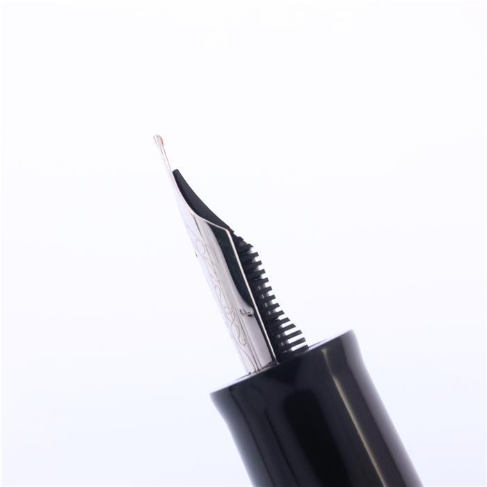 デルタ 万年筆 ドルチェビータ ミディアム 14K/F 中古-並品 SAS対象