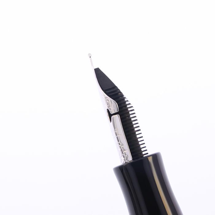 Montegrappa（モンテグラッパ） 万年筆 リミテッドエディション