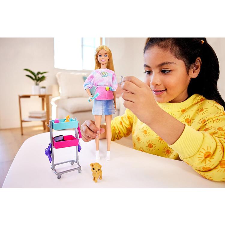 MATTEL バービー スタイリスト ドール & プレイセット (Barbie MATTEL バービー スタイリスト ドール & プレイセット (Barbie