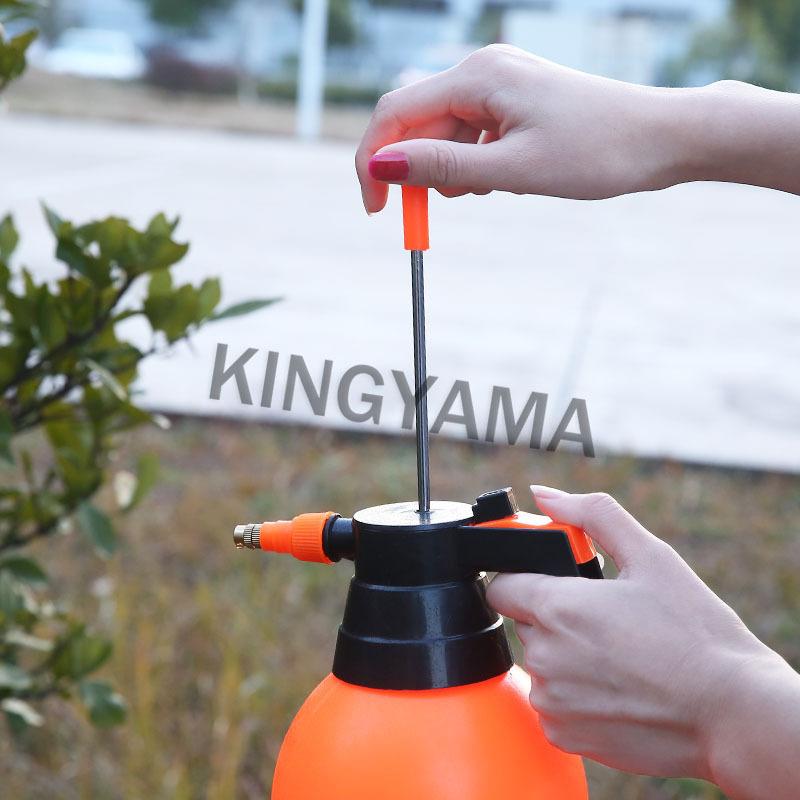 スプレー 蓄圧式ガーデンスプレー 2l ポンプ式 噴霧器 手動式 噴霧器 水ポンプ 霧吹き 手動加圧ポンプ 頑丈 加圧ポンプ 噴霧 肥料や除草剤まき 水やり 洗車 風呂 Jsxx 13 Kingyama 通販 Yahoo ショッピング