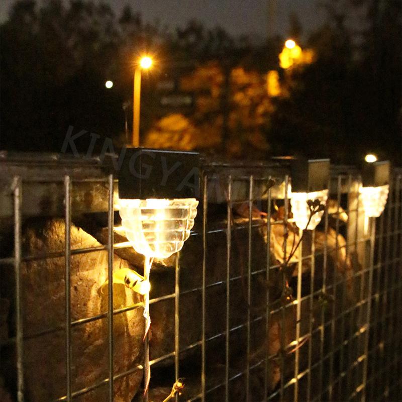 4個ソーラーライト 屋外ガーデンライト 2つの照明モード LED