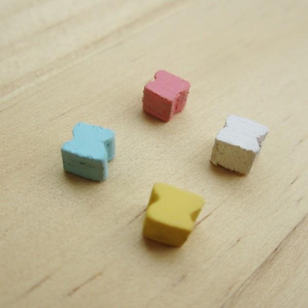 木製　切り抜き　文字　パーツ　サインボード　クラフト　ミニカラーひらがな　4色濁点　１文字 |  | 01