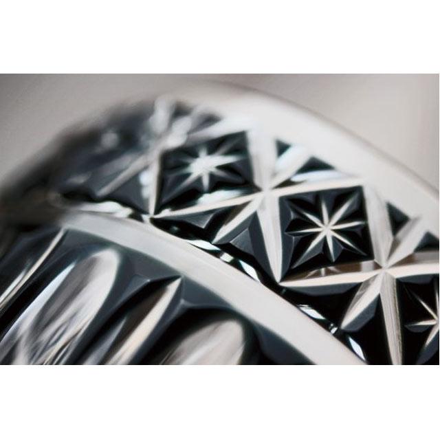 希少 新品 165000円 薩摩切子 黒色 切子ワイングラス クリスタル 新品 薩摩切子 黒 ワイングラス クリスタル 薩摩びーどろ 木箱 165000