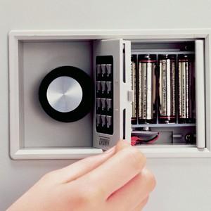 日本アイ・エス・ケイ 1時間耐火金庫 テンキー アラーム付 KS-50E-FAの画像