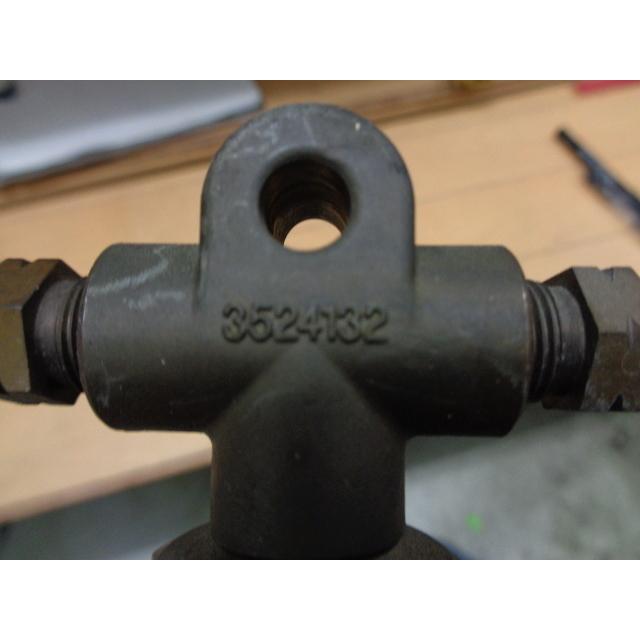 新品未開封【VOLVO純正】ブレーキプレッシャーセンサー