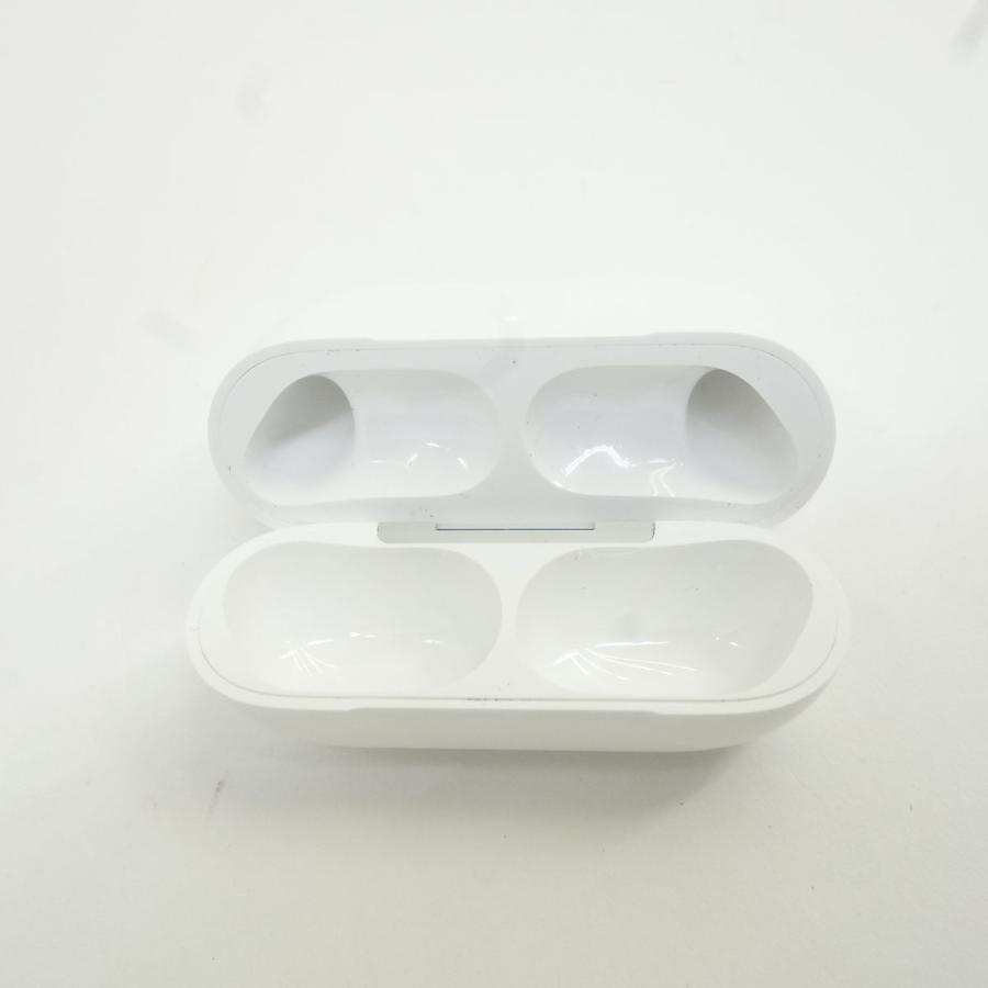 Apple AirPods Pro 3 MFHP4J/A 完全ワイヤレスイヤホン ※中古美品