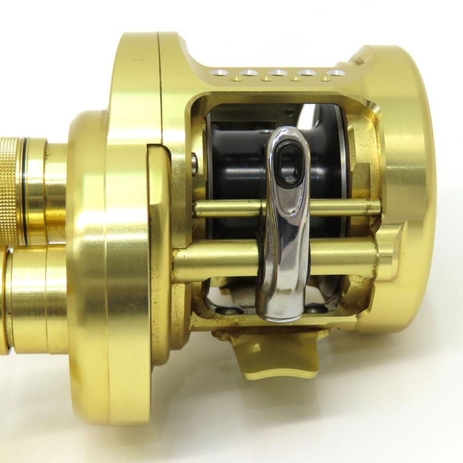SHIMANO シマノ 15 CALCUTTA CONQUEST カルカッタコンクエスト SHIMANO シマノ 15 CALCUTTA CONQUEST カルカッタコンクエスト